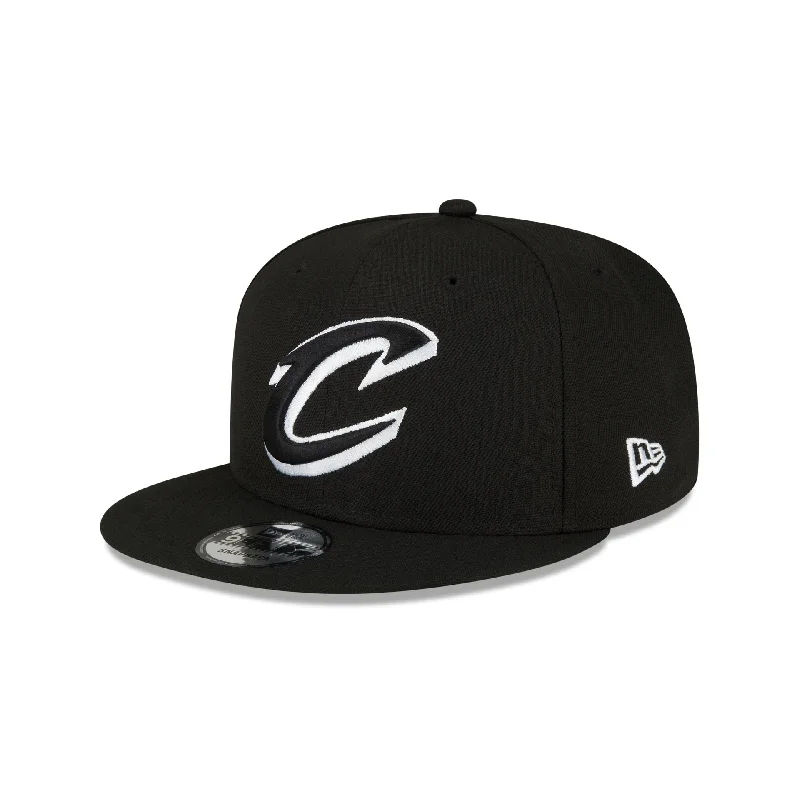 Cleveland Cavaliers Basic Black & White 9FIFTY Snapback Hat